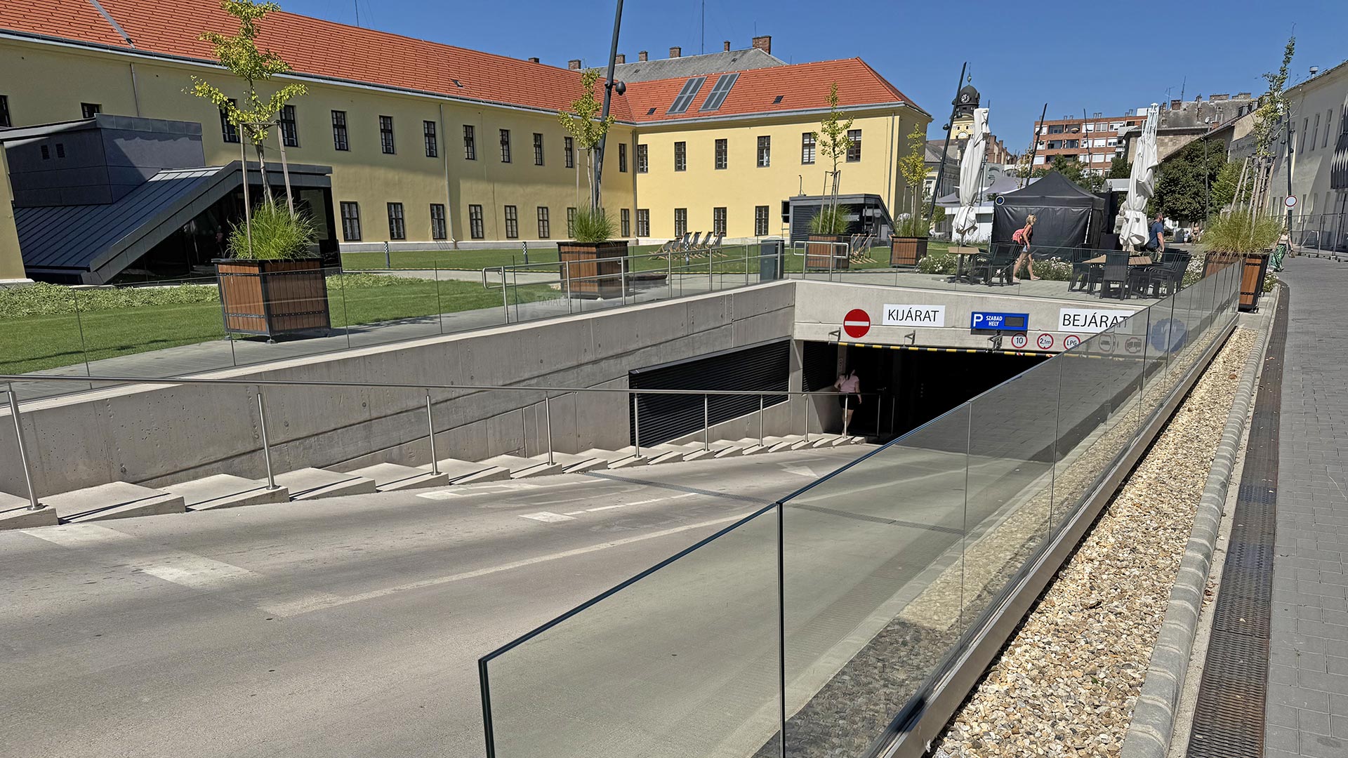Katasztrófavédelmi gyakorlat a Sas utcai mélygarázsban